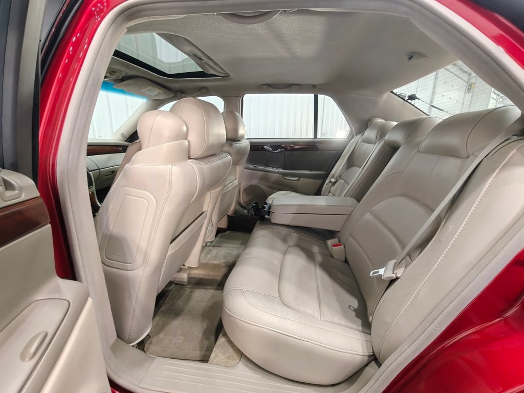Used 2003 Cadillac De Ville DTS w/ Premium Luxury Package FWD image 25