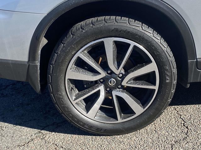 Used 2020 Nissan Rogue SL w/ Premium Package image 9