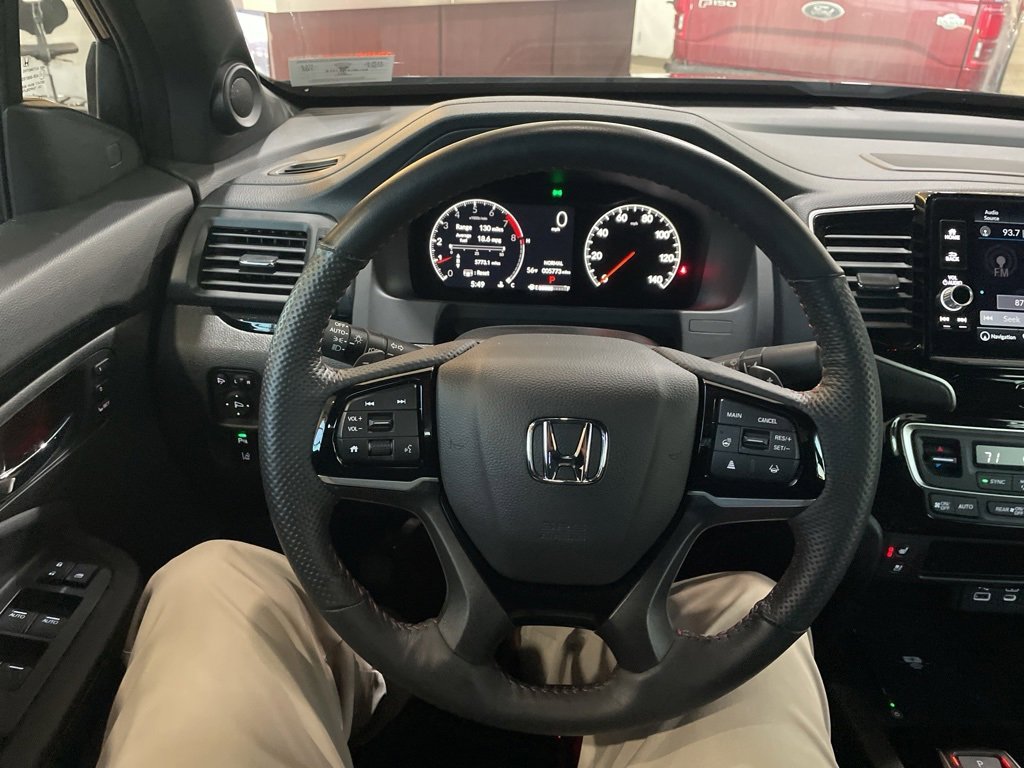 Used 2025 Honda Ridgeline Black Edition image 18