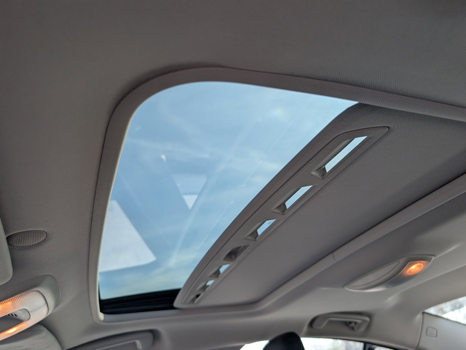 Used 2015 Volvo S60 T5 Premier Plus image 9