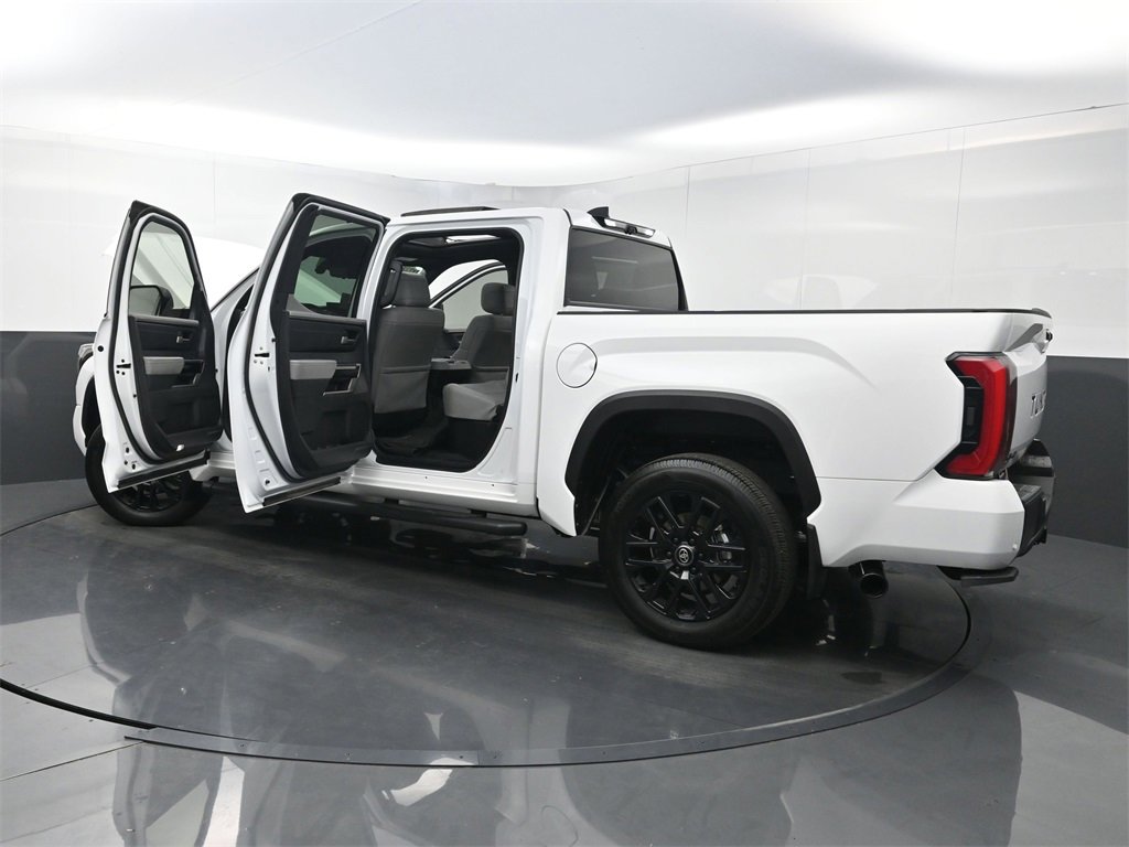 Used 2025 Toyota Tundra Limited image 41