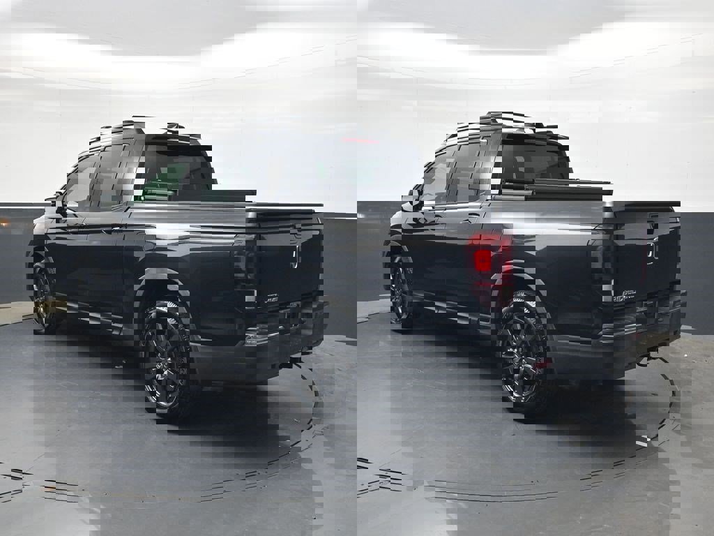 Used 2017 Honda Ridgeline Sport image 6