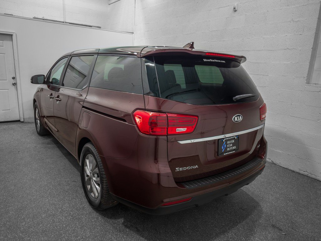 Used 2019 Kia Sedona LX FWD image 6
