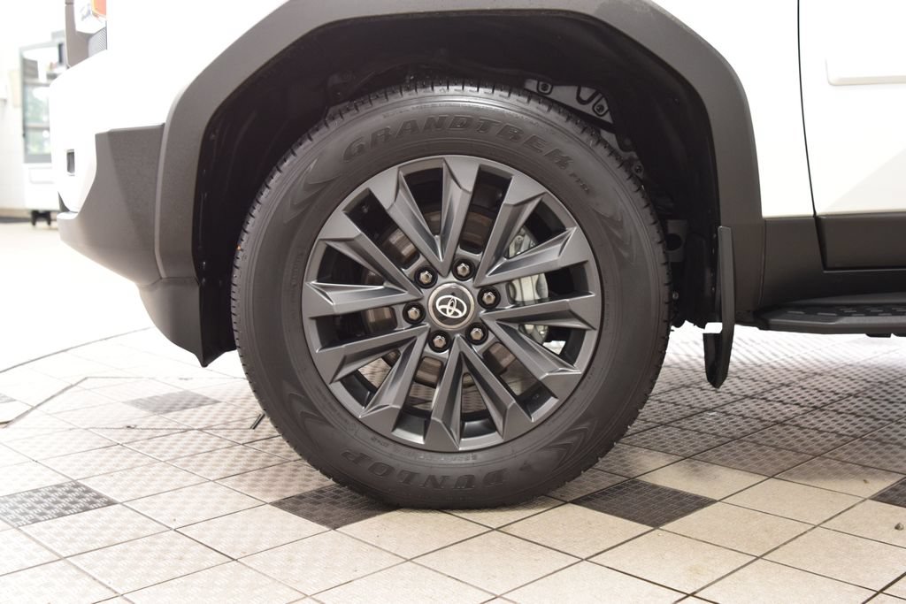 Used 2024 Toyota Land Cruiser w/ Premium Package AWD/4WD image 27
