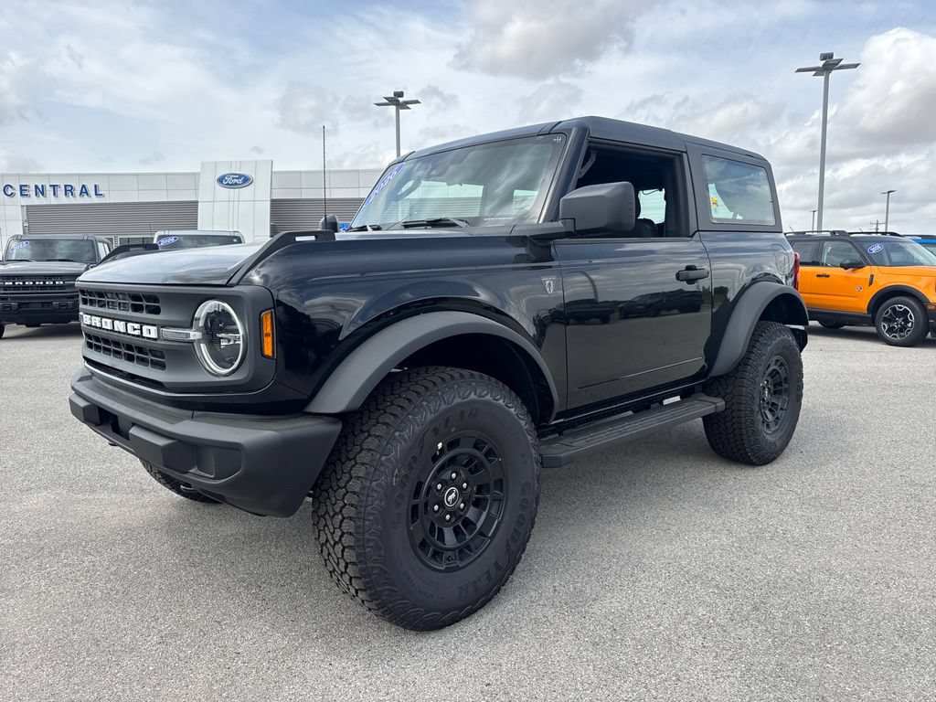 New 2026 Ford Bronco 2-Door w/ Sasquatch Package AWD/4WD video 2
