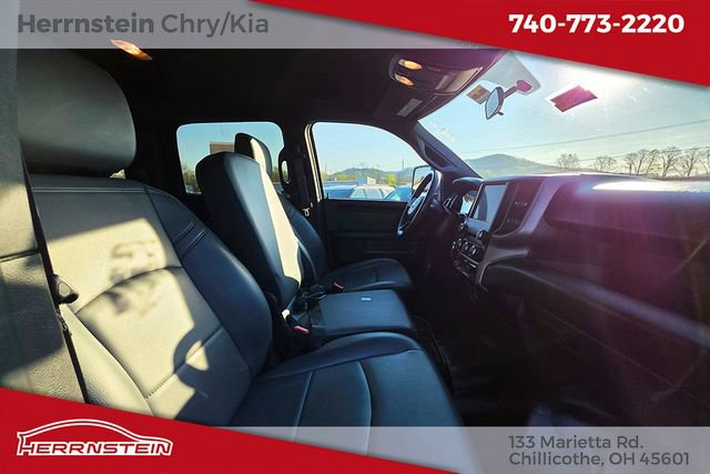 Used 2024 RAM 2500 Tradesman w/ Chrome Appearance Group AWD/4WD image 27