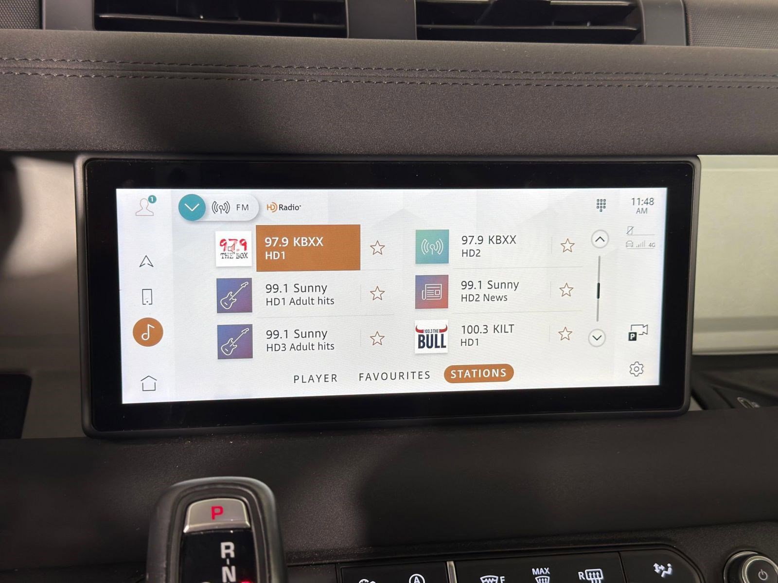 Certified 2023 Land Rover Defender 110 X-Dynamic SE image 26