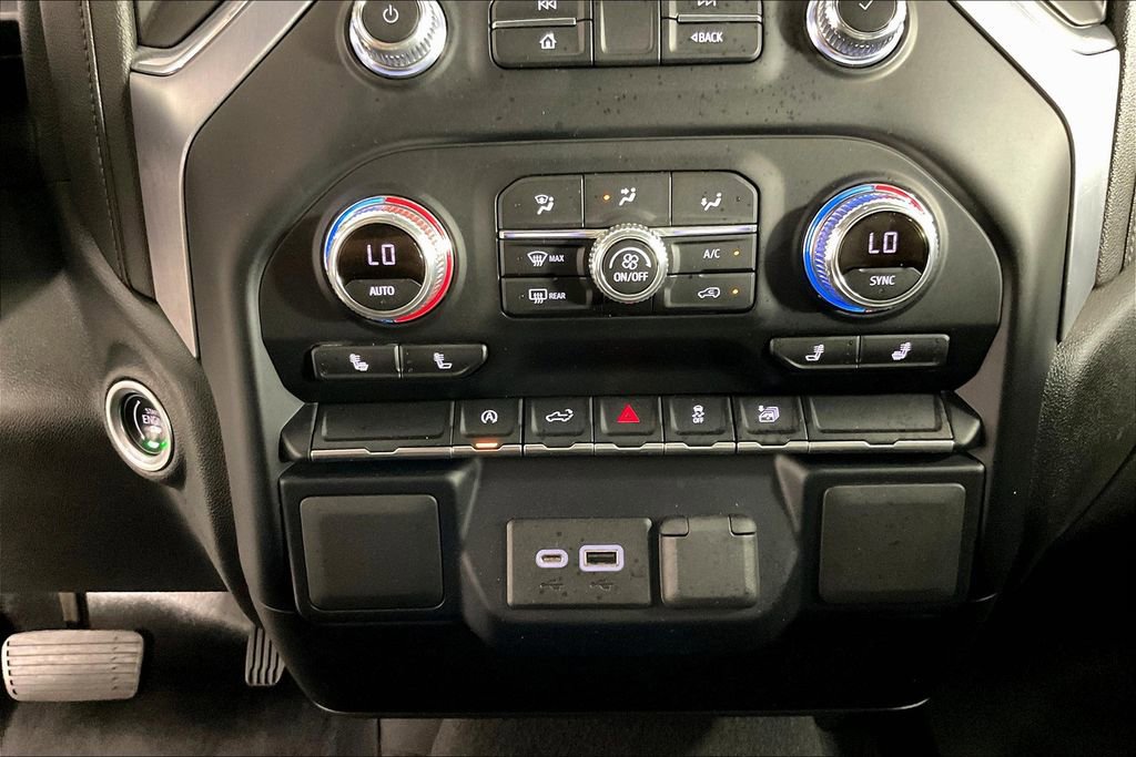 Used 2022 GMC Sierra 1500 SLE image 32