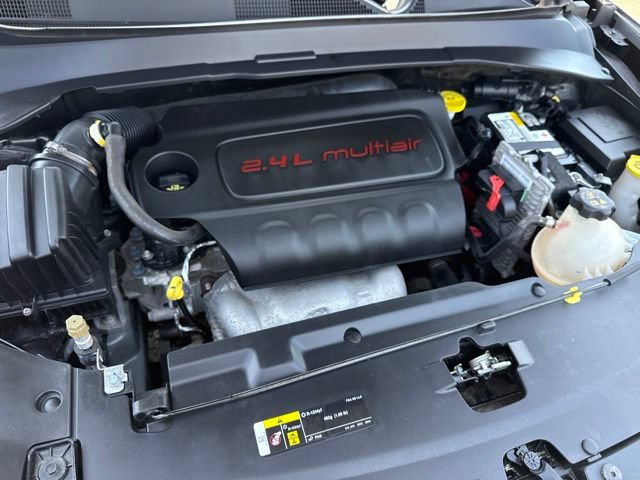 Used 2022 Jeep Compass Latitude AWD/4WD image 23