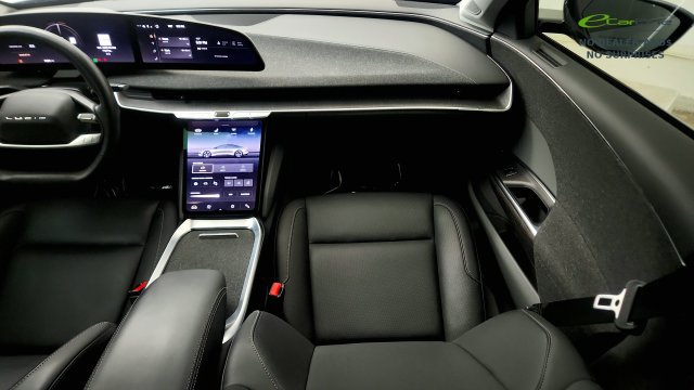 Used 2025 Lucid Air Pure RWD image 54
