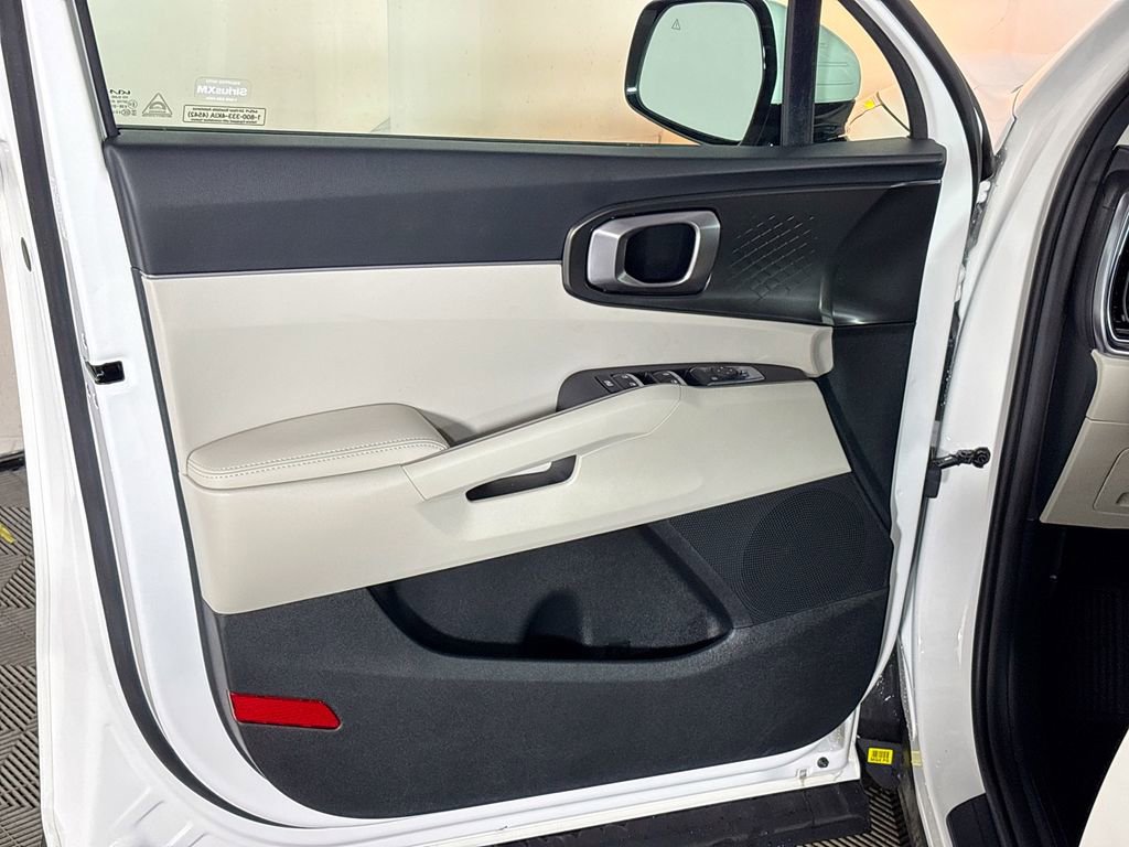 New 2025 Kia Sorento EX image 11