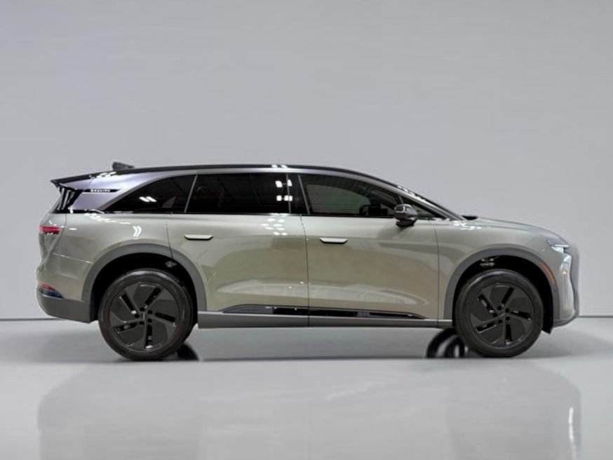 Used 2026 Lucid Gravity Grand Touring AWD/4WD image 19