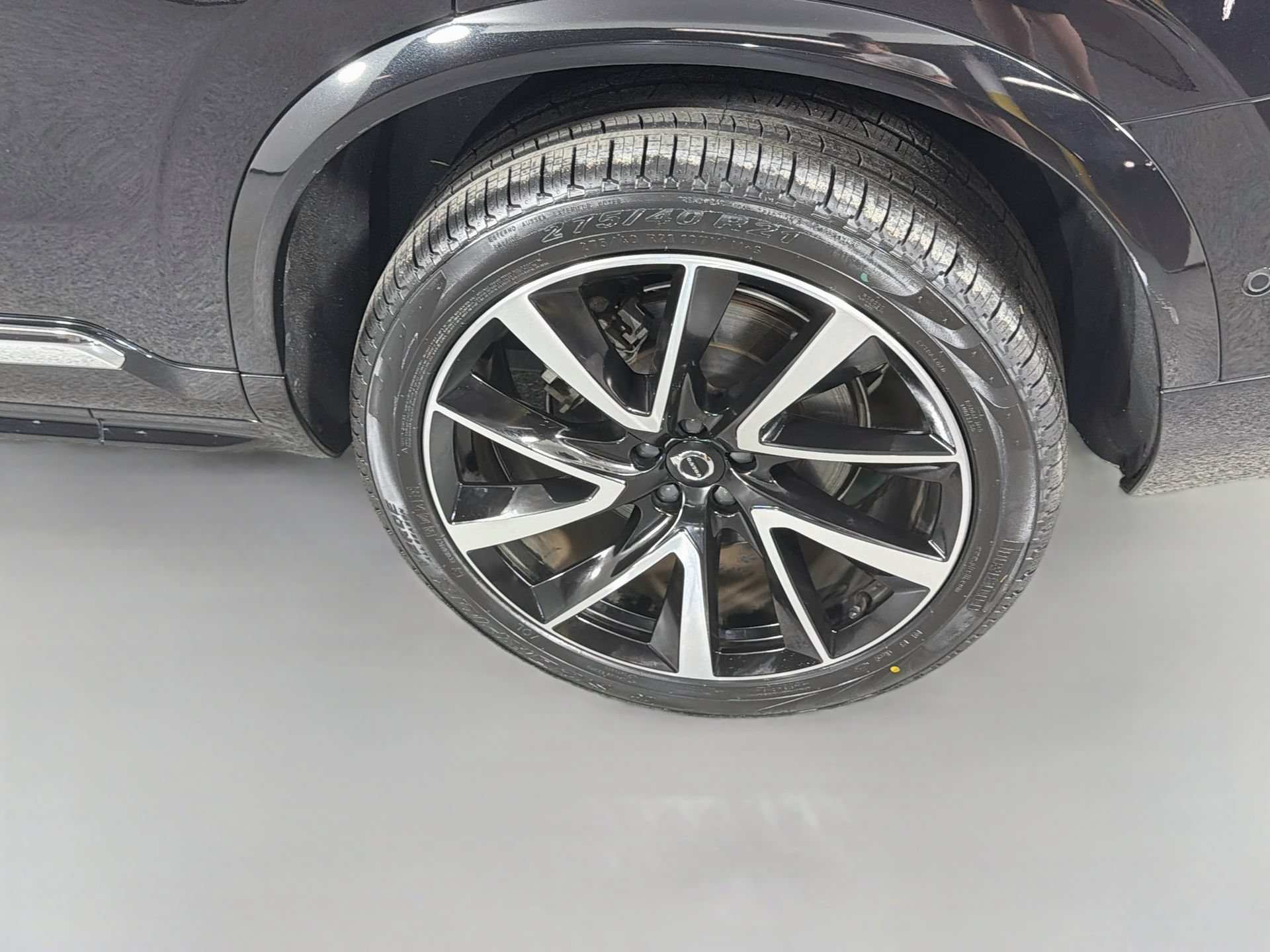 Certified 2024 Volvo XC90 B5 Plus w/ Protection Package Premier AWD/4WD image 34