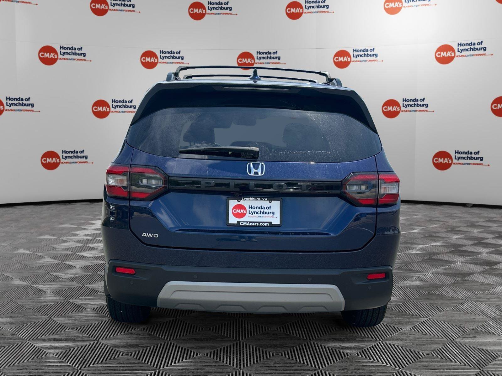 Used 2025 Honda Pilot EX-L image 4