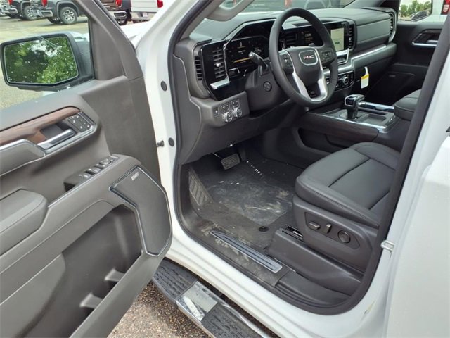New 2026 GMC Sierra 1500 SLT w/ SLT Premium Plus Package image 10