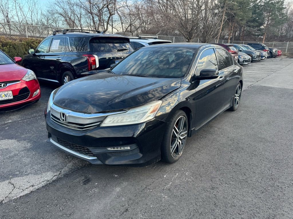 Used 2016 Honda Accord Touring image 1