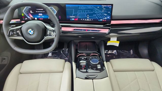 Used 2026 BMW 540i xDrive image 36