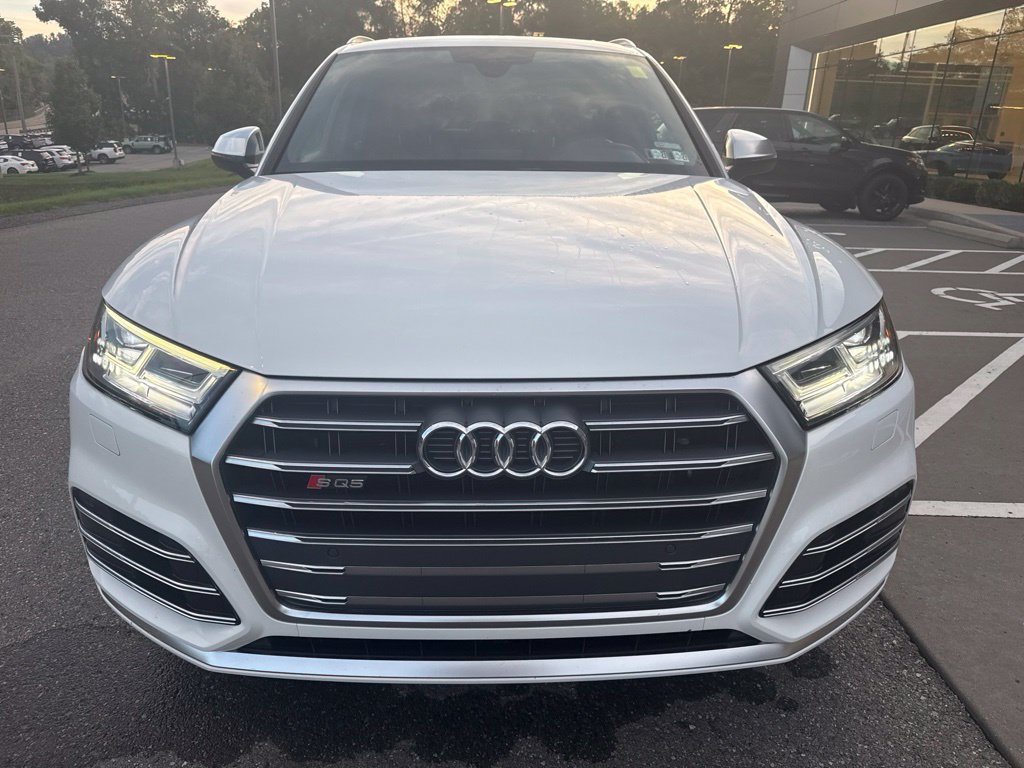 Used 2018 Audi SQ5 Premium Plus w/ Navigation Package AWD/4WD image 2