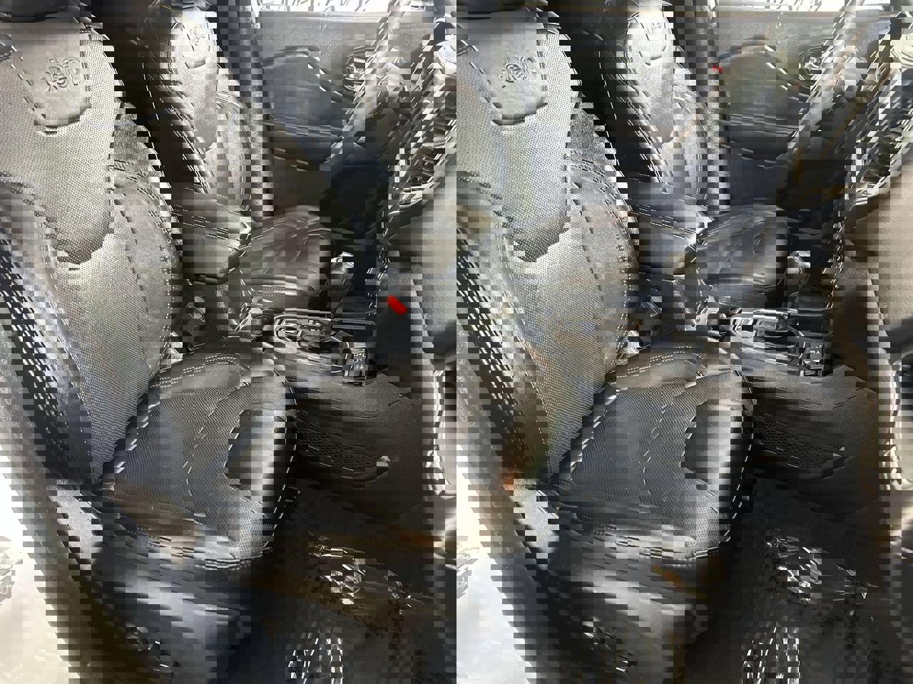 Used 2022 Jeep Cherokee Latitude Lux image 24