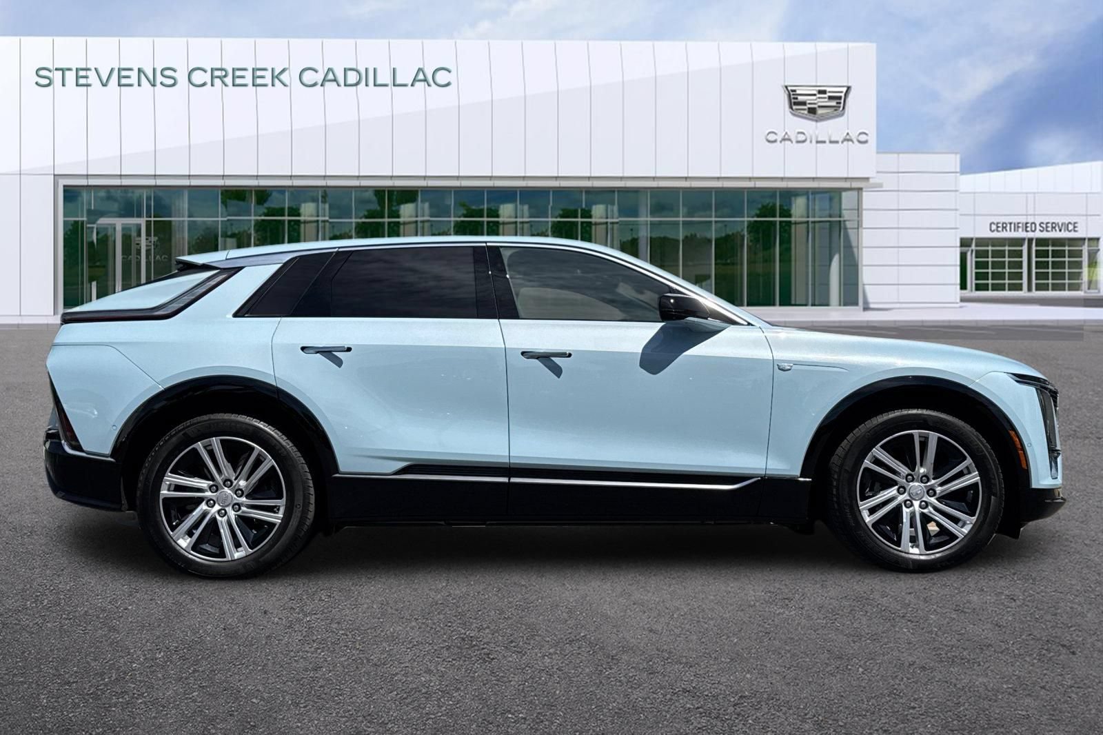 Certified 2024 Cadillac Lyriq Tech w/ Driver Assist Package AWD/4WD image 2