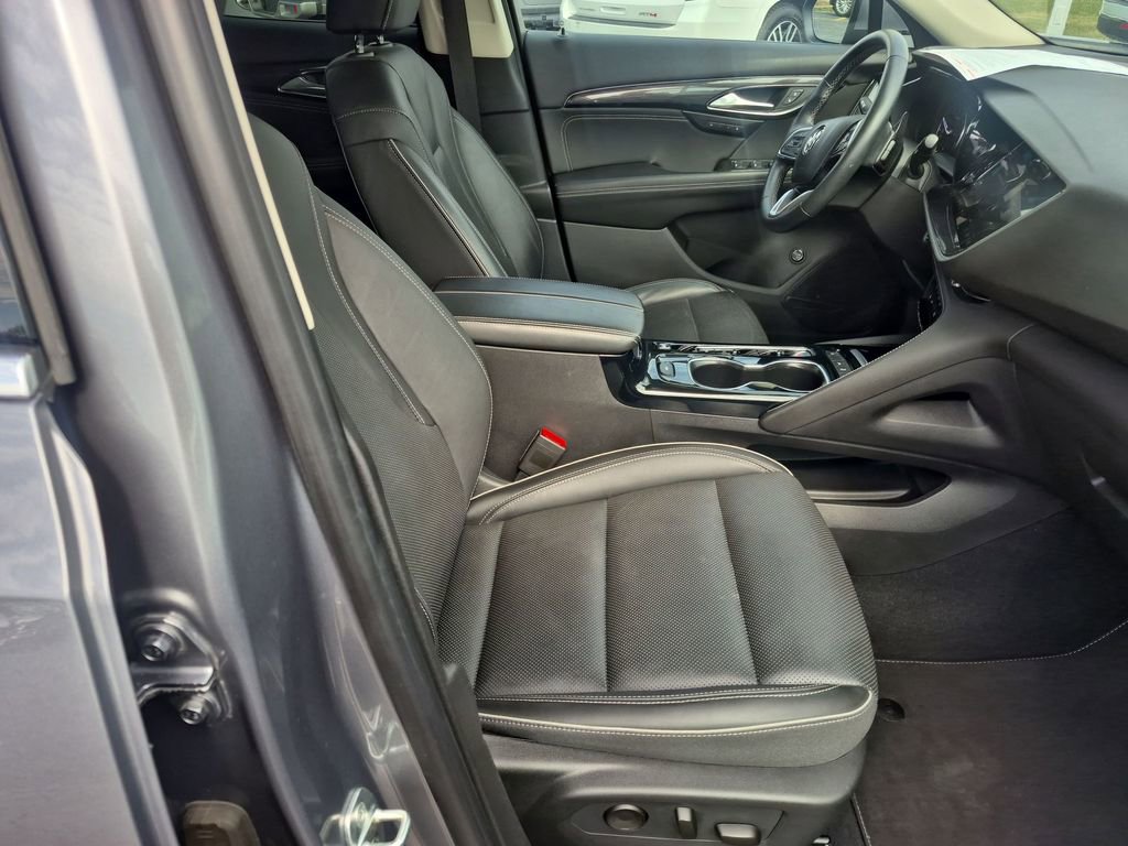 Certified 2021 Buick Envision Essence image 29