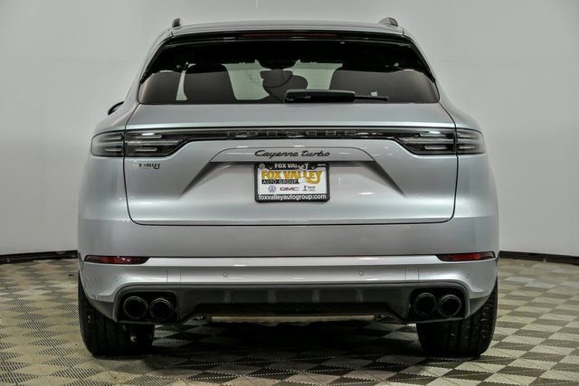 Used 2020 Porsche Cayenne Turbo image 6