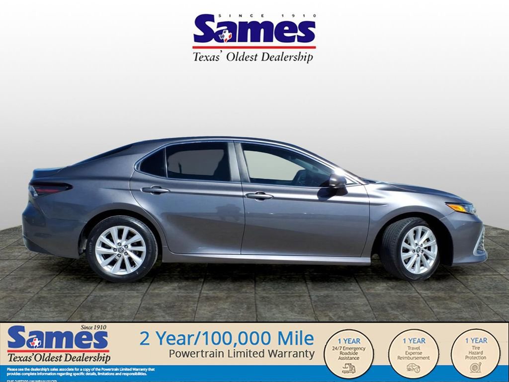 Used 2023 Toyota Camry LE image 5