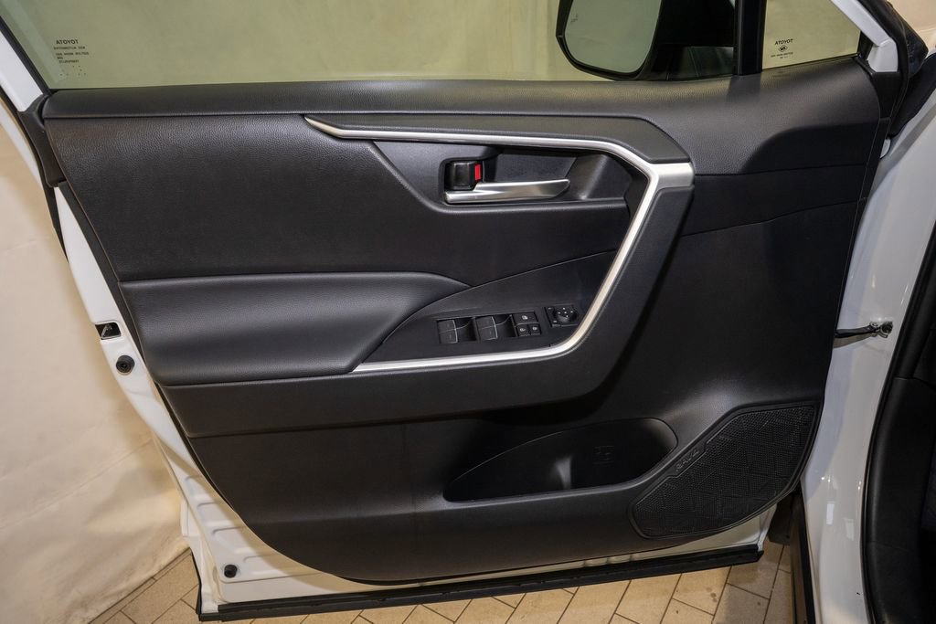 Used 2024 Toyota RAV4 XLE image 13