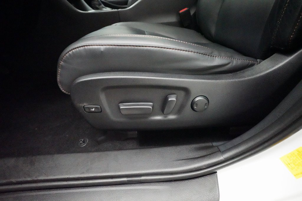 Used 2019 Toyota Highlander XLE image 29