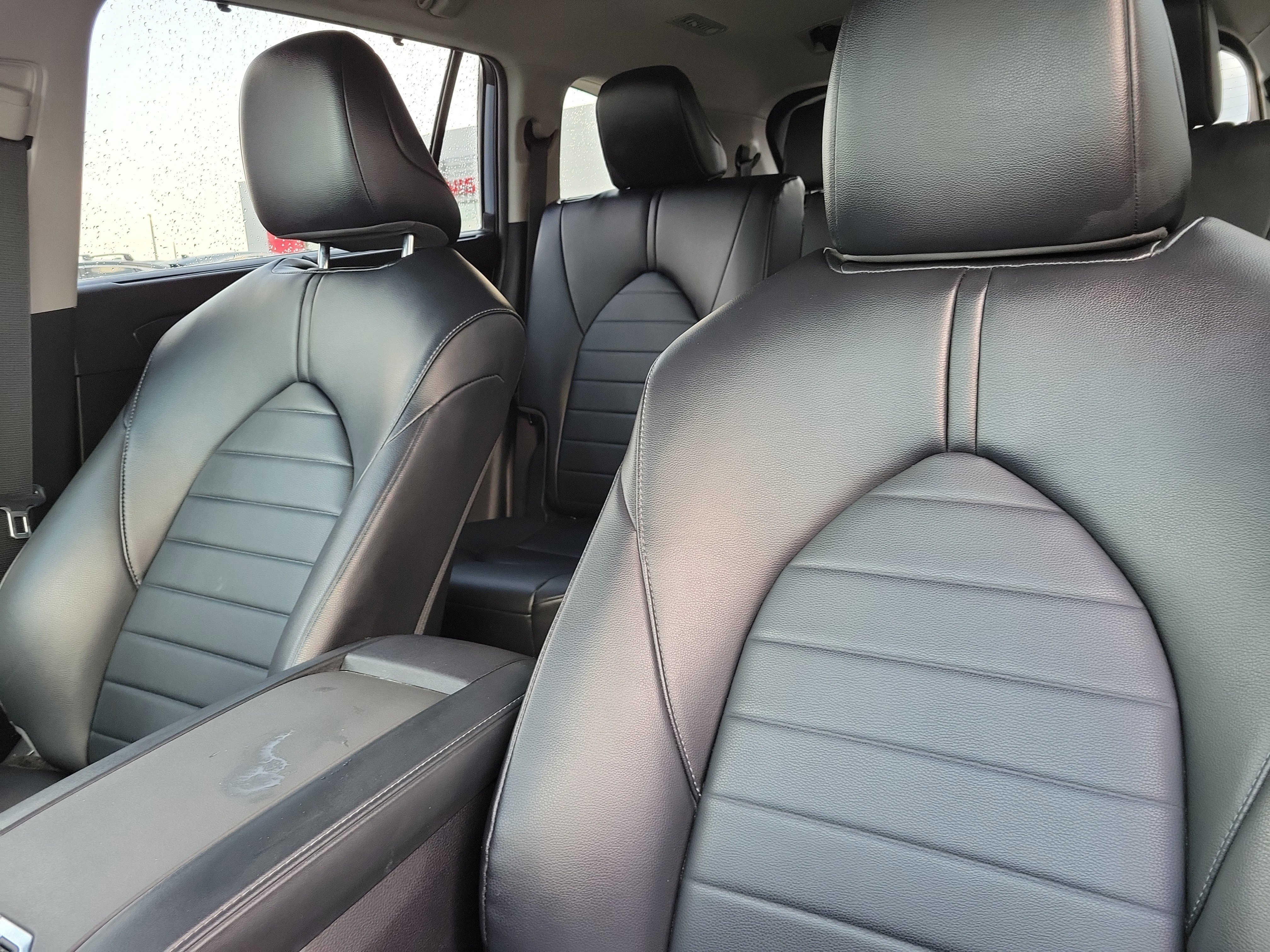 Used 2023 Toyota Highlander XLE image 16