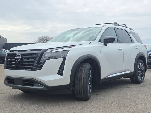 New 2026 Nissan Pathfinder Platinum w/ Accent Package AWD/4WD image 14