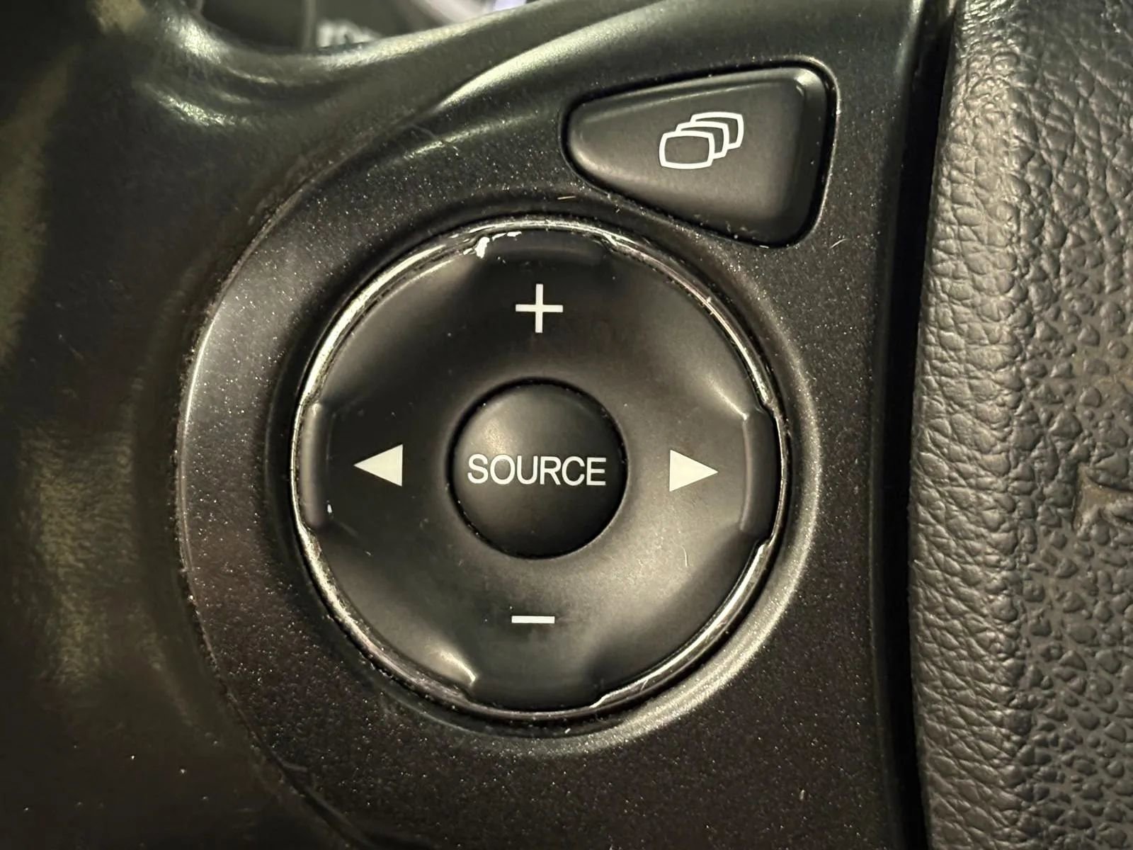 Used 2014 Honda Accord EX-L image 33