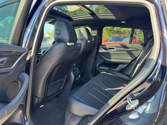 Used 2023 BMW X4 M40i w/ Premium Package image 18