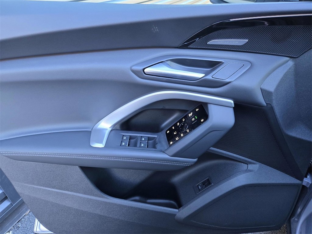 New 2025 Audi Q5 2.0T Premium Plus image 17