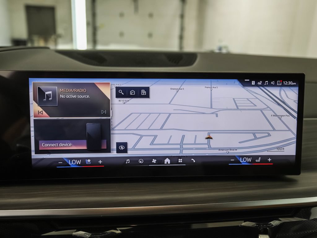 Used 2027 BMW X7 xDrive40i w/ Executive Package AWD/4WD image 15