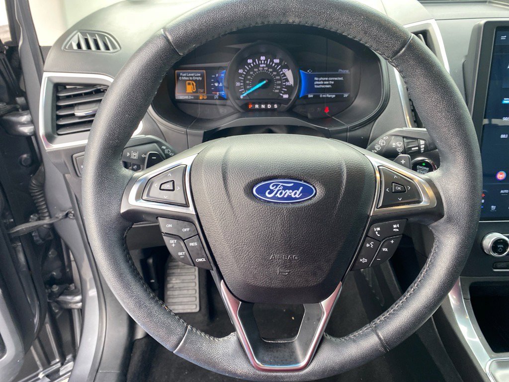 Used 2022 Ford Edge Titanium w/ Class II Trailer Tow Package image 10