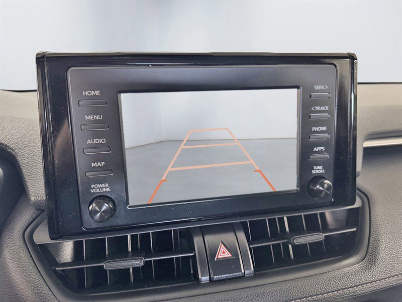 Used 2019 Toyota RAV4 LE w/ Carpet Mat Package AWD/4WD image 15