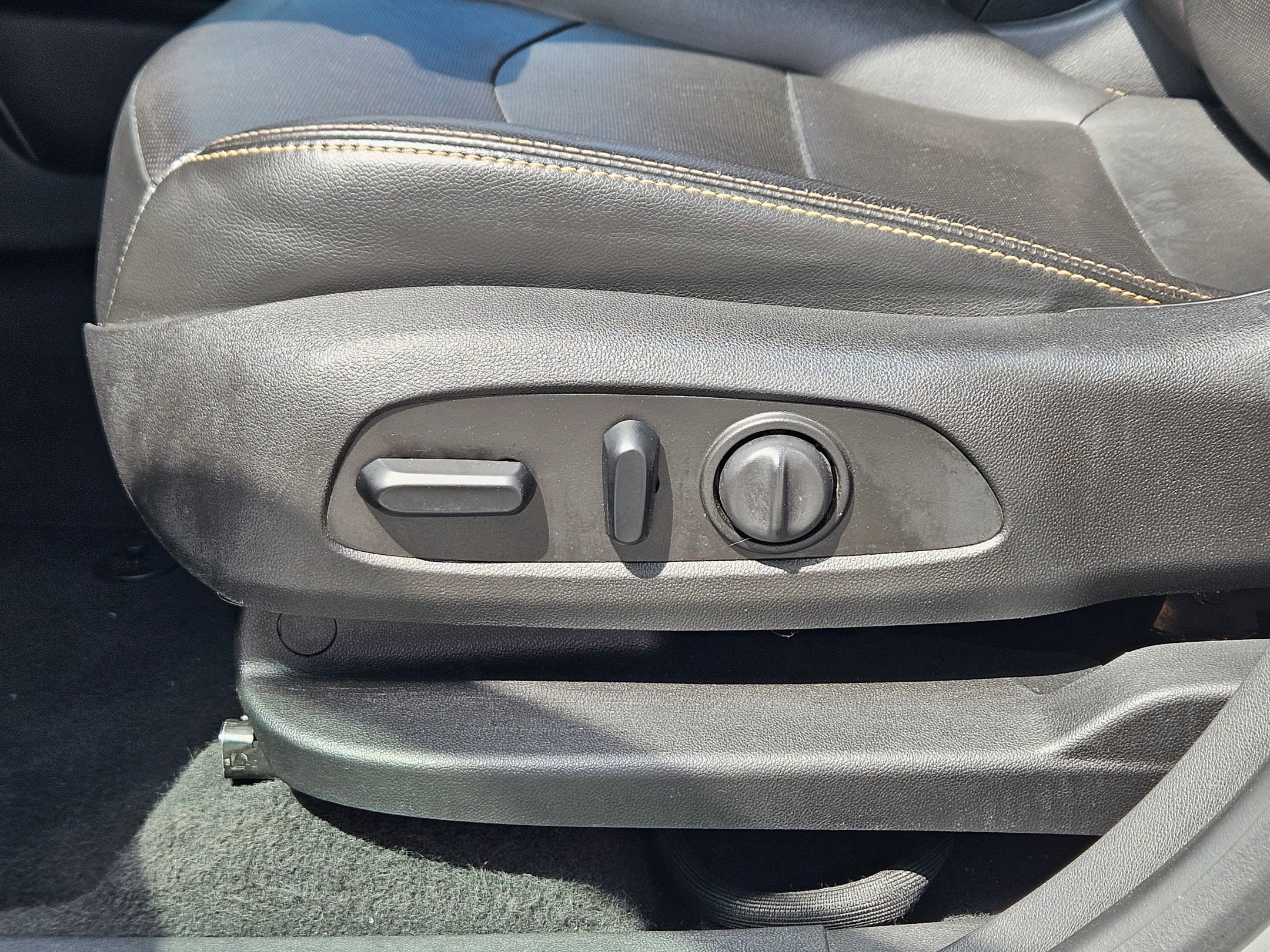 Used 2019 GMC Terrain SLT w/ Preferred Package image 21