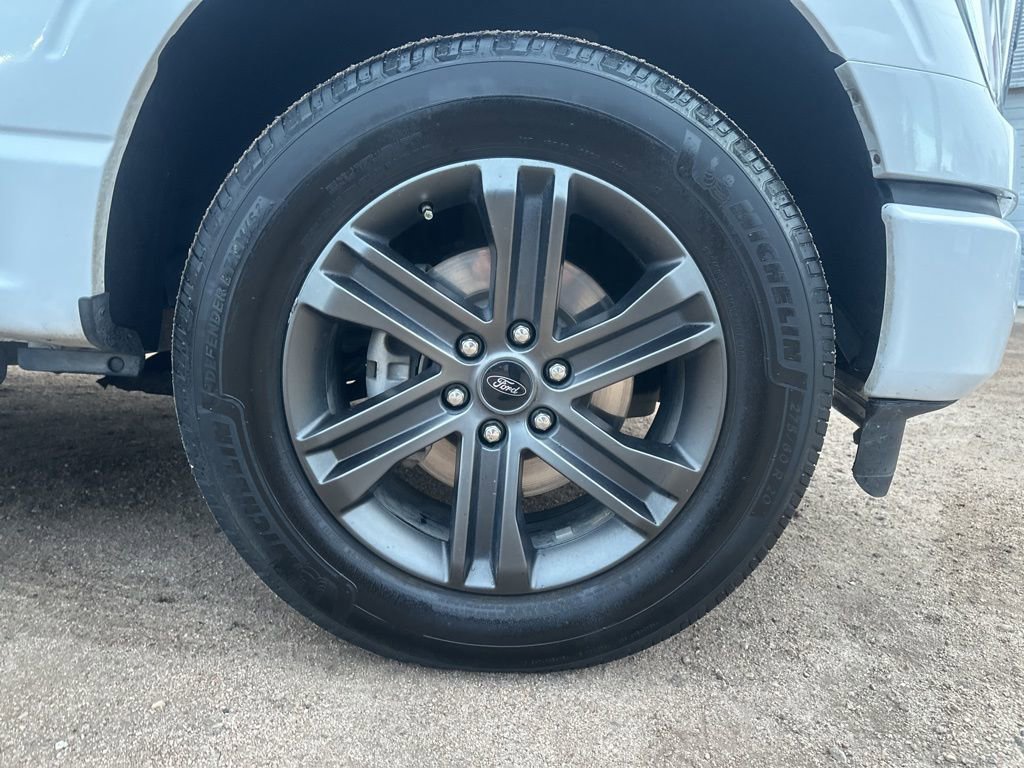 Used 2021 Ford F150 Lariat w/ Equipment Group 502A High image 11