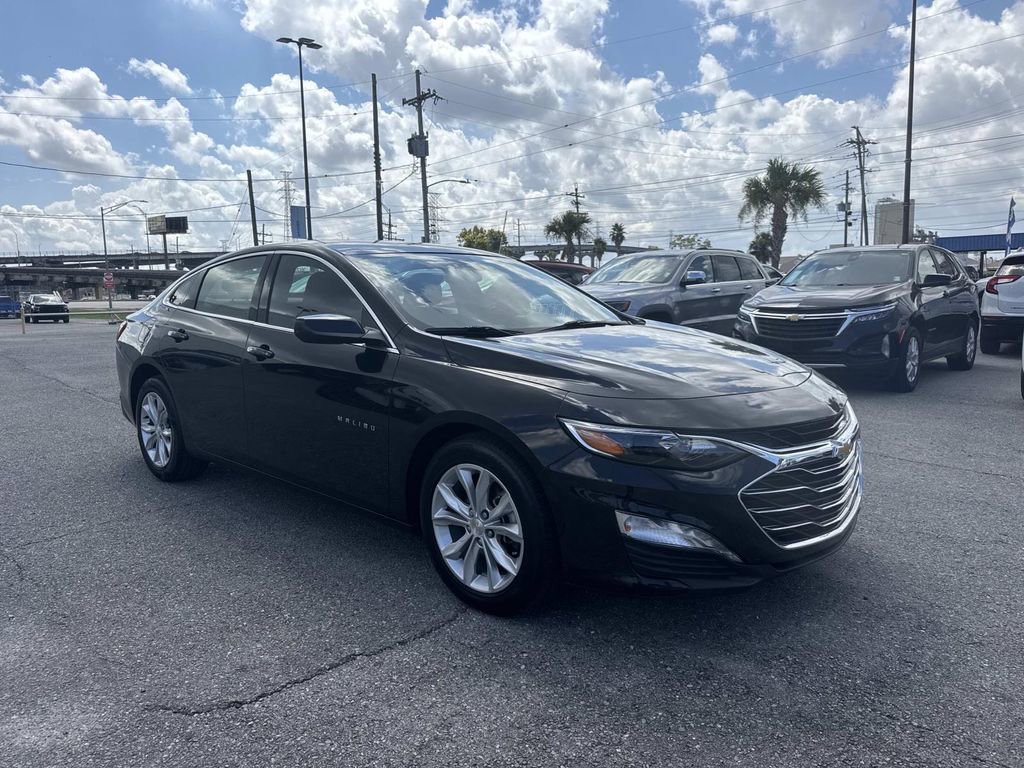 Used 2024 Chevrolet Malibu LT video 3