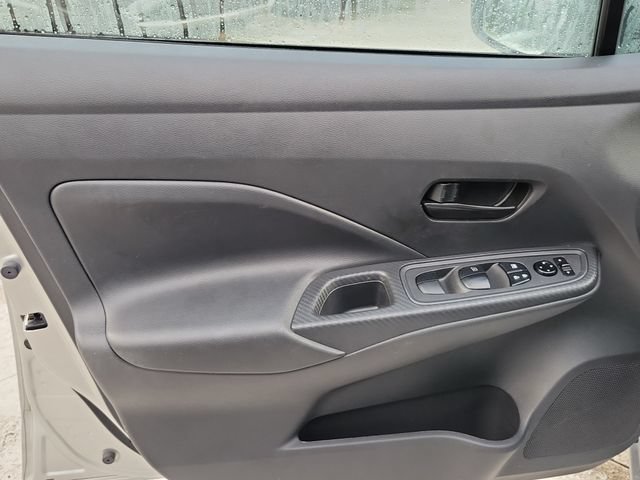 Used 2025 Nissan Versa S w/ Trunk Package FWD image 12