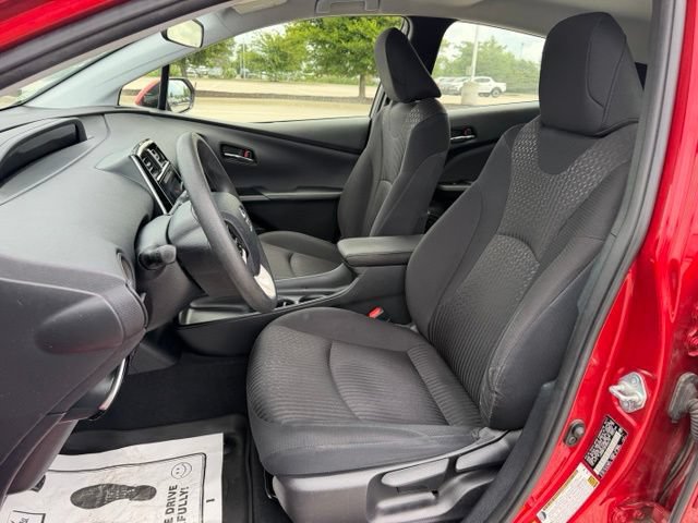 Used 2017 Toyota Prius Two w/ Prius Two Safety Plus Package FWD image 24