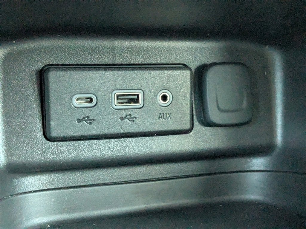 Used 2024 Chevrolet Equinox LT image 20