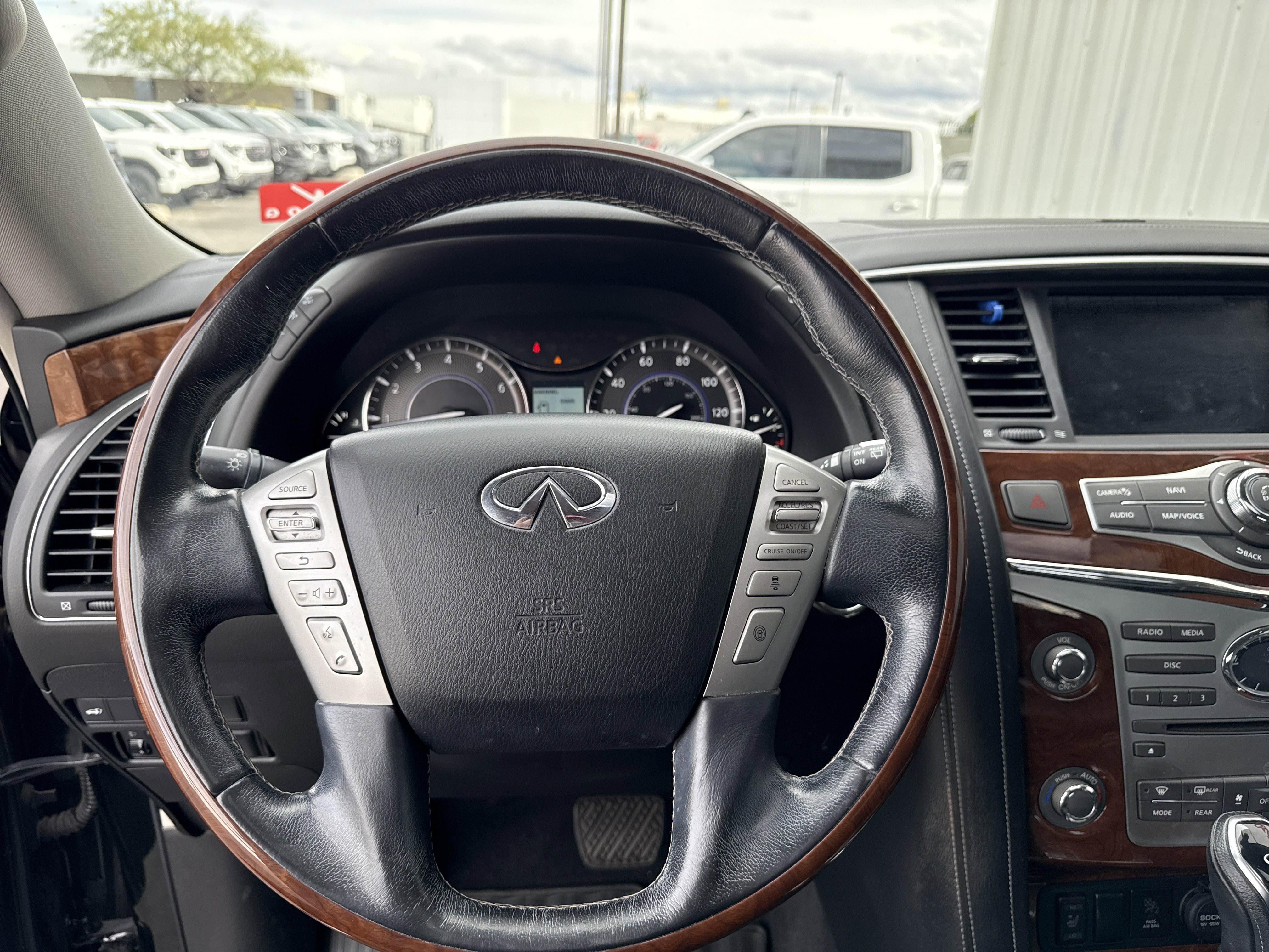 Used 2019 INFINITI QX80 Luxe w/ Proassist Package image 15