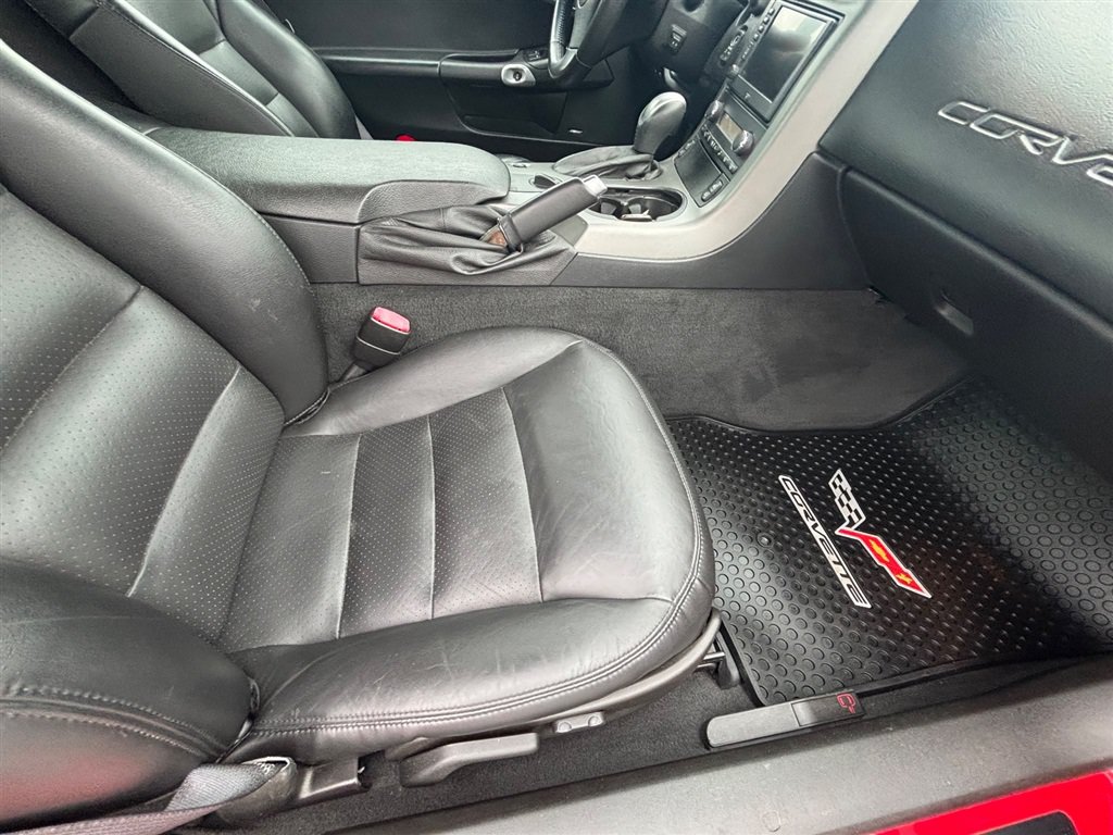 Used 2007 Chevrolet Corvette Coupe w/ Preferred Equipment Group RWD image 26
