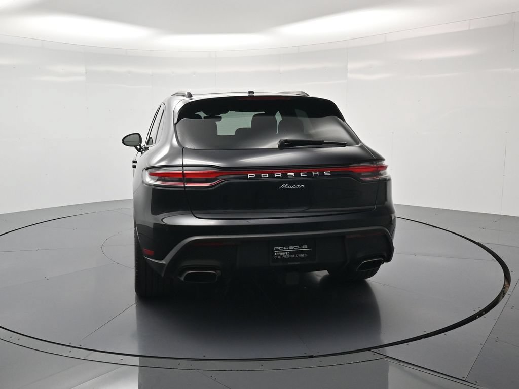 Certified 2025 Porsche Macan AWD/4WD image 38