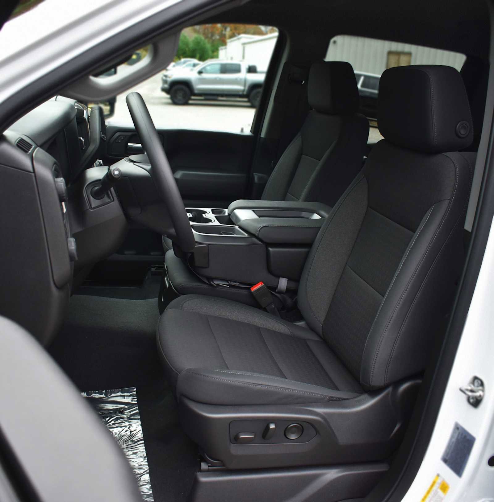 New 2026 Chevrolet Silverado 2500 Custom w/ Custom Value Package image 9