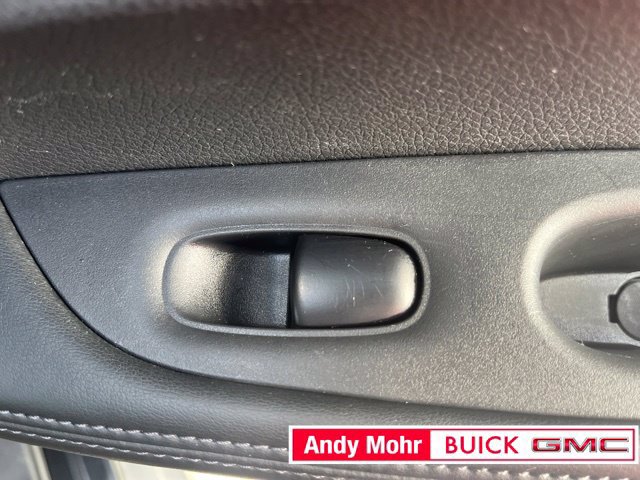 Used 2018 Nissan Rogue S AWD/4WD image 38