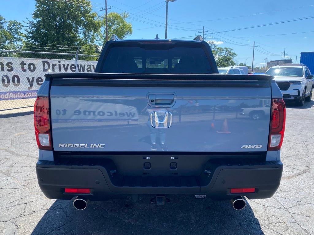 Used 2022 Honda Ridgeline Black Edition image 3