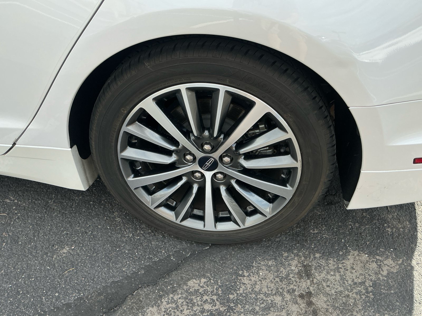 Used 2019 Lincoln MKZ Premiere FWD image 26